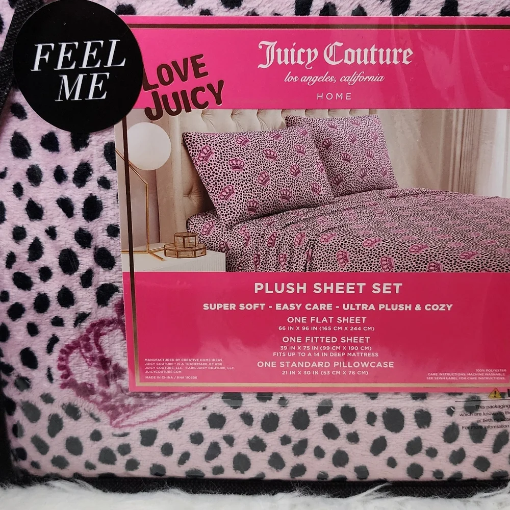 Juicy Coulture Twin Crowns Cheetah Pink print Plush Sheet set new